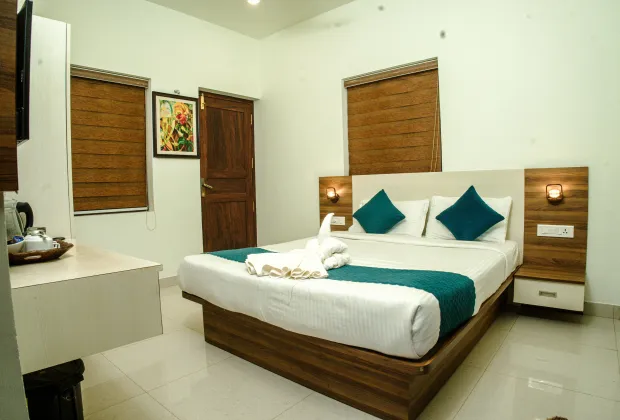 Best Wayanad Couple Tour Packages