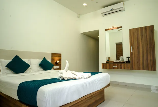 Best Wayanad Couple Tour Packages